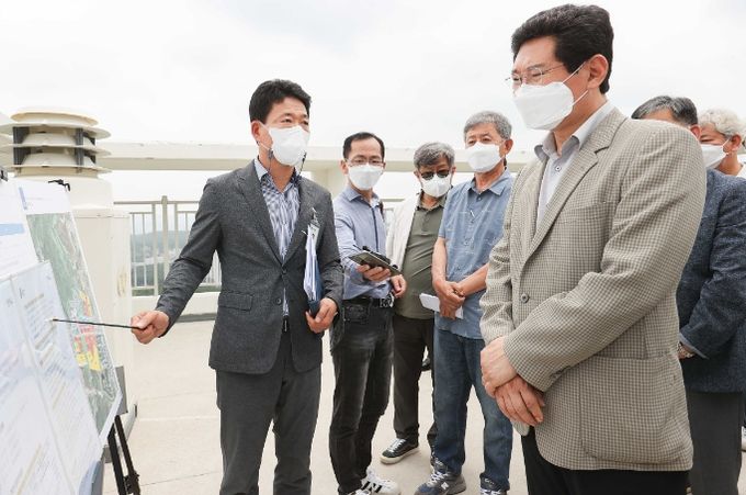 이상일 용인특례시장 당선인, 삼가2지구 뉴스테이 현장 방문