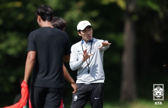 U-17 대표팀 사령탑을 맡고 있는 변성환 감독의 모습.