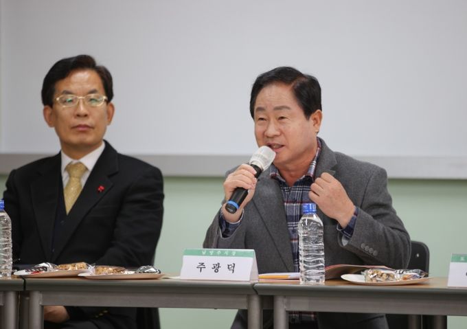 남양주시장, 도농고 방문하여 학부모와 교육 현안 논의