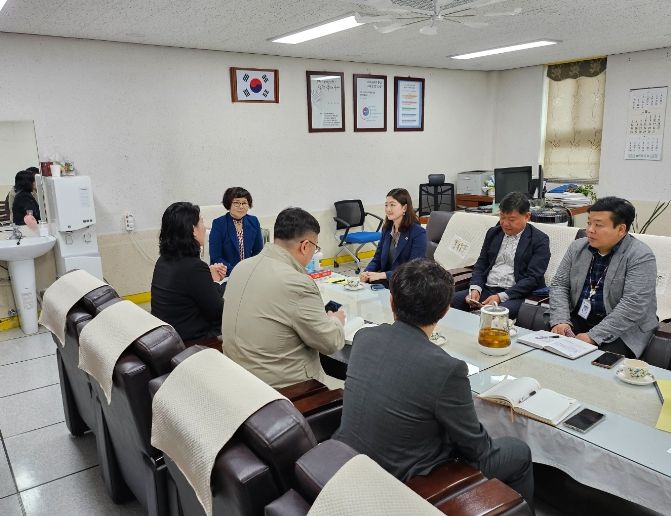 안산시 석호중에서 교육현안 관련 정담회 개최