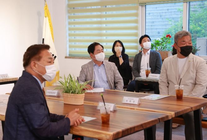남양주공업고등학교를 방문한 주광덕 남양주시장 당선인