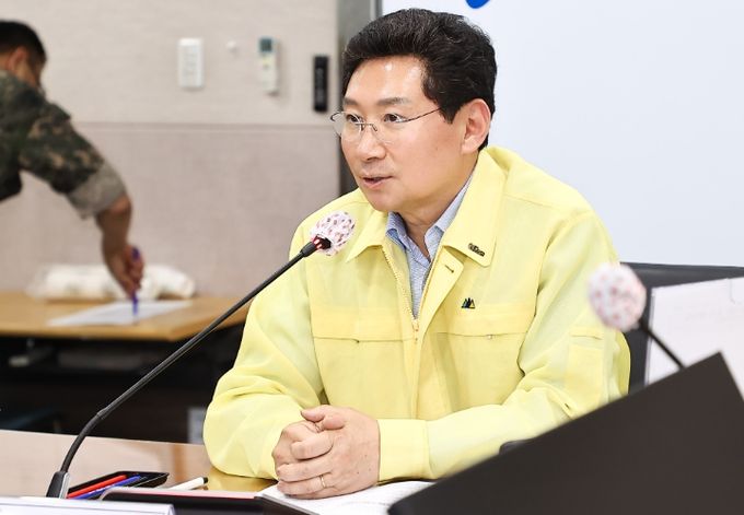 '2023년 2분기 통합방위협의회'에서 발언하고 있는 이상일 용인특례시장