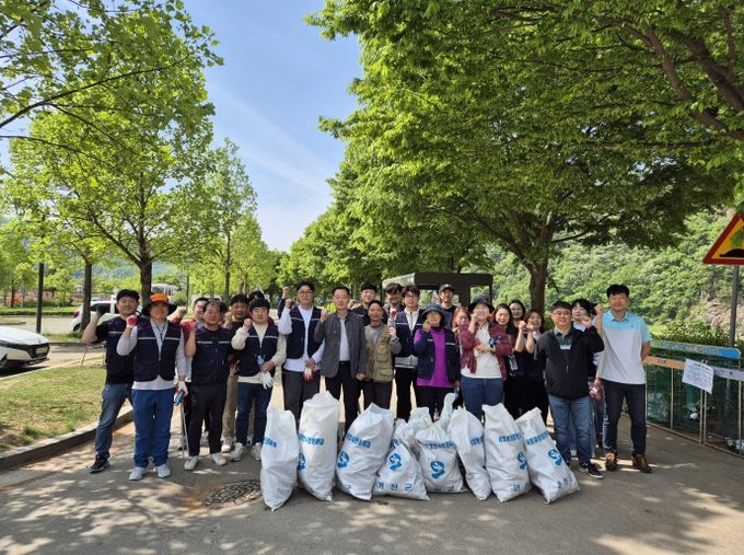 연천군시설관리공단, 한탄강 수질 개선을 위한 ‘맑은 하천 만들기 캠페인’