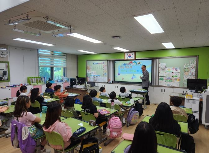 경기도연천교육지원청, 한반도통일미래센터와 함께 늘봄학교에 봄 같은 통일교육 실시