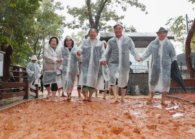 의왕시, 백운산 솔밭 황톳길 개장