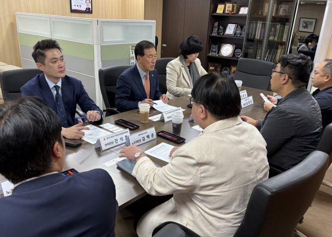 경기도의회 미래과학협력위원회, 공공기관 노조 위원장 정담회 개최