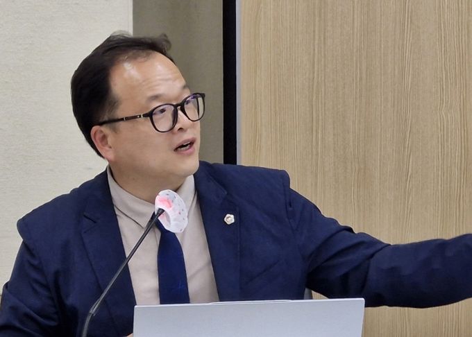 경기도 도시환경위원회 임창휘 의원(더불어민주당, 광주2)