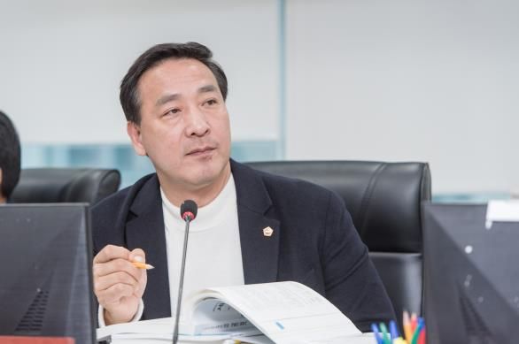 경기도의회 김용성 의원, 친환경 장례문화 조성...예산 심사서 다회용기 지원 강조