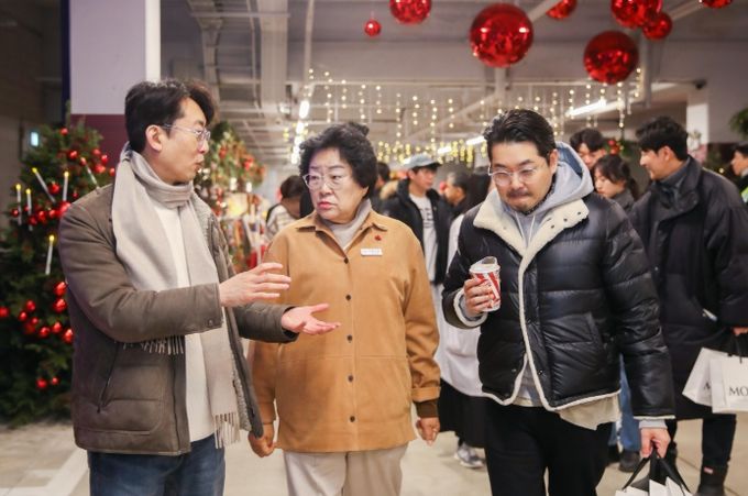 이천시장, 2024년 시몬스테라스 크리스마스마켓 방문