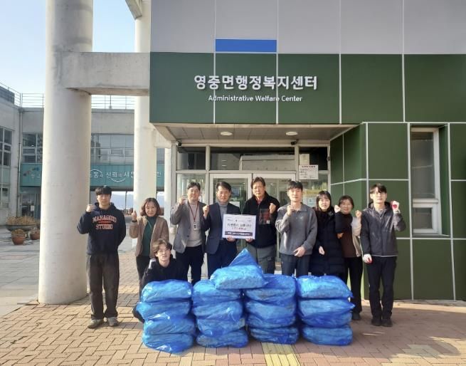 포천시 사격장범대책위, 영중면 경로당에 닭고기 400kg 전달