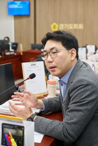 경기도의회 교육행정위원회 소속 문승호 의원(더불어민주당, 성남1)