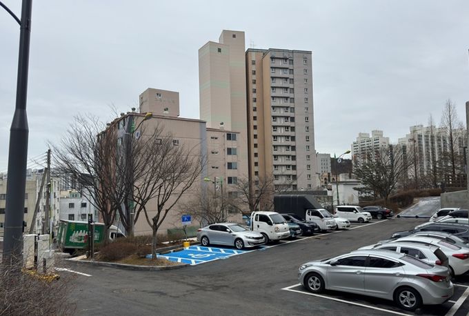 용인시민체육센터 주차장 모습