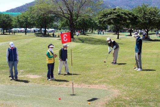 지난해 5월 밀양파크골프장에서 개최된 제6회 밀양시협회장기 파크골프대회 장면