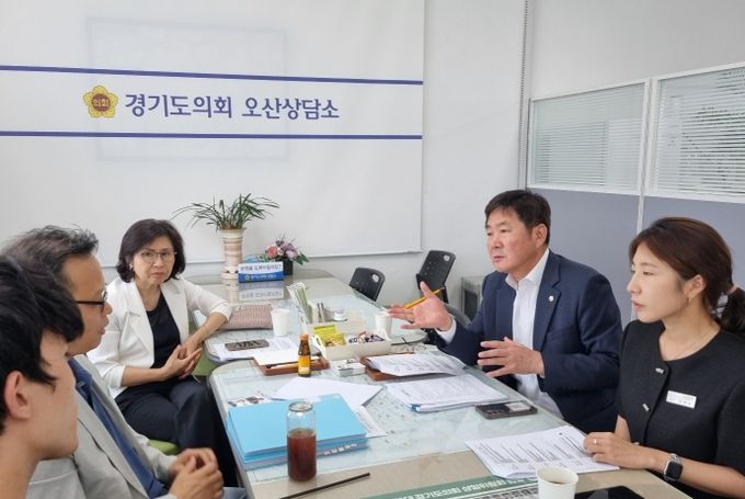 경기도의회 조용호 도의원 “소상공인 숨통 트이도록..지역경제 회복 팔 걷어”