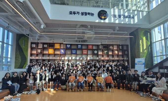 2025년 학생사회참여 발표 축제에서 함께 고민하다