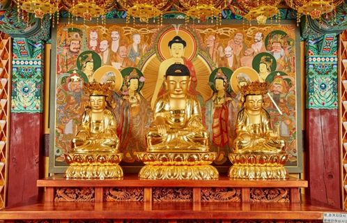 삼척 신흥사 석조석가여래삼존좌상