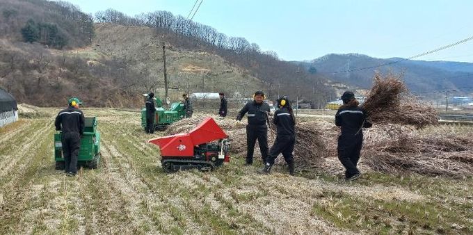 영농부산물 파쇄 사진