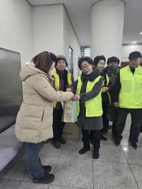 양평군 강하면, 2026년 새해맞이 복지위기가구 발굴 위한 틈새 홍보 실시