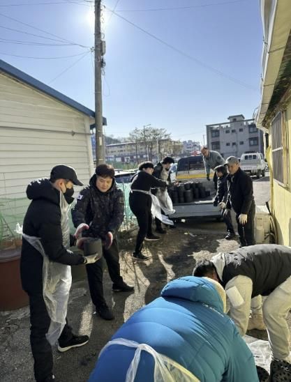 청심회, 동두천시 사랑애(愛) 연탄 나눔 봉사 실천