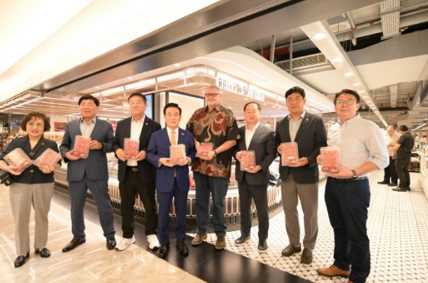 푸드홀 유통매장 방문