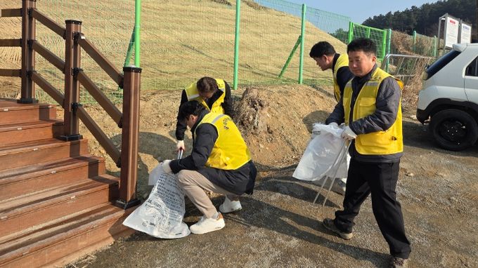 서산시 건설과, 풍전둘레길 공직자 환경정화활동