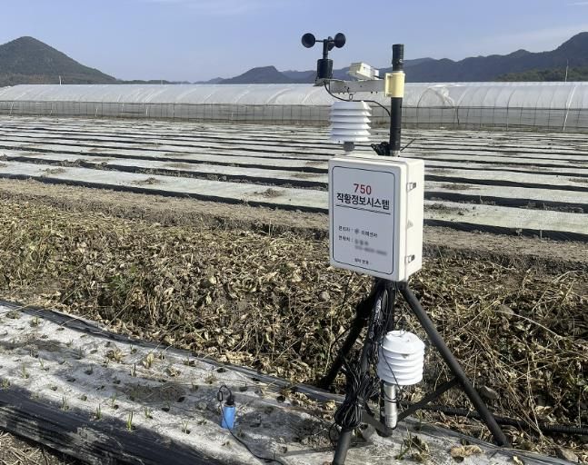 스마트농업 확산지원사업을 통해 설치될 환경측정센서 모습