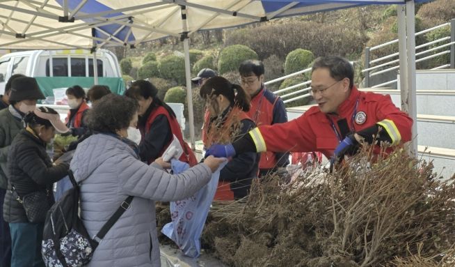 포천시, 식목일 맞아 ‘내 나무 갖기 캠페인’ 개최