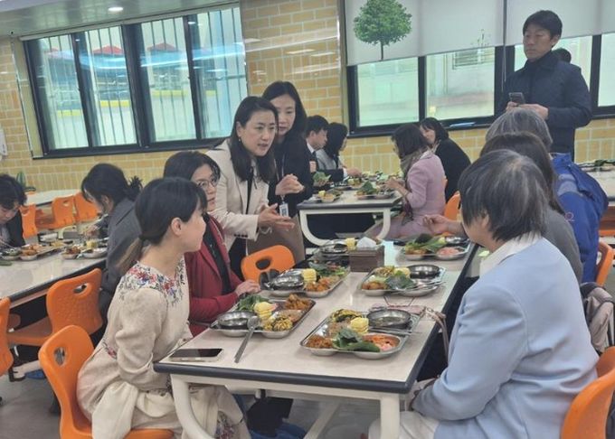 화성오산교육지원청, 자율선택급식 우수사례 일본 방문단에 소개