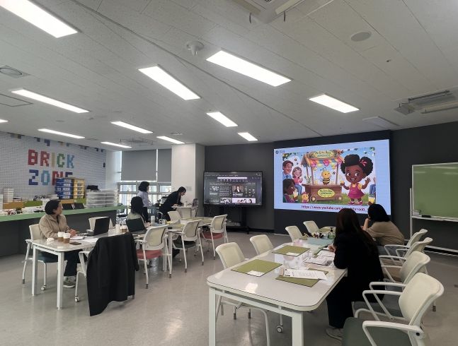 진로체험실 기본프로그램 홍보 사진 모습