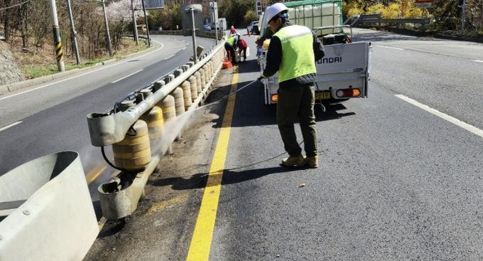 광주시, 주요 도로 중앙분리대 9구간 세척 완료