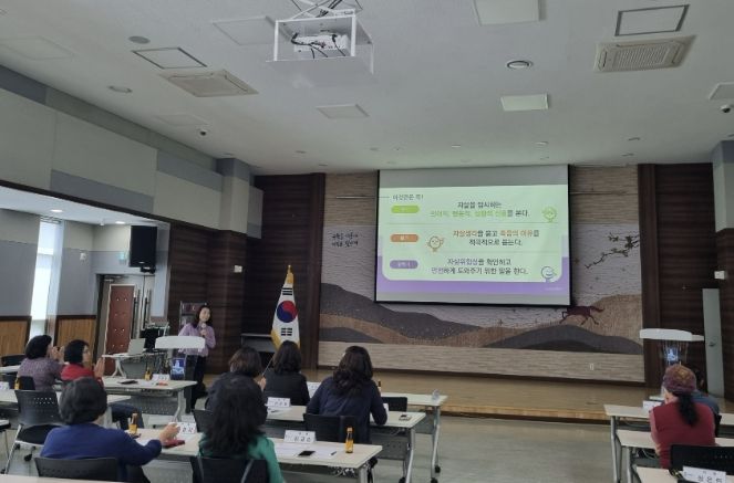 수원시 장안구 연무동, 이웃 살리는 '생명지킴이' 양성... 촘촘한 사회안전망 구축