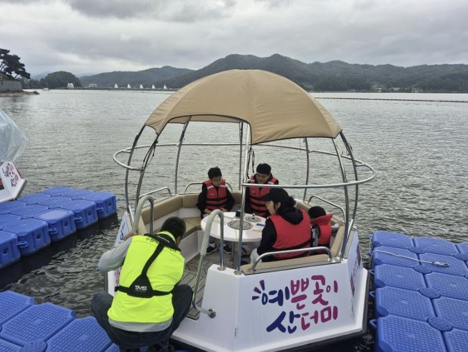 예당호 수상레저시설 무빙보트 운영 모습